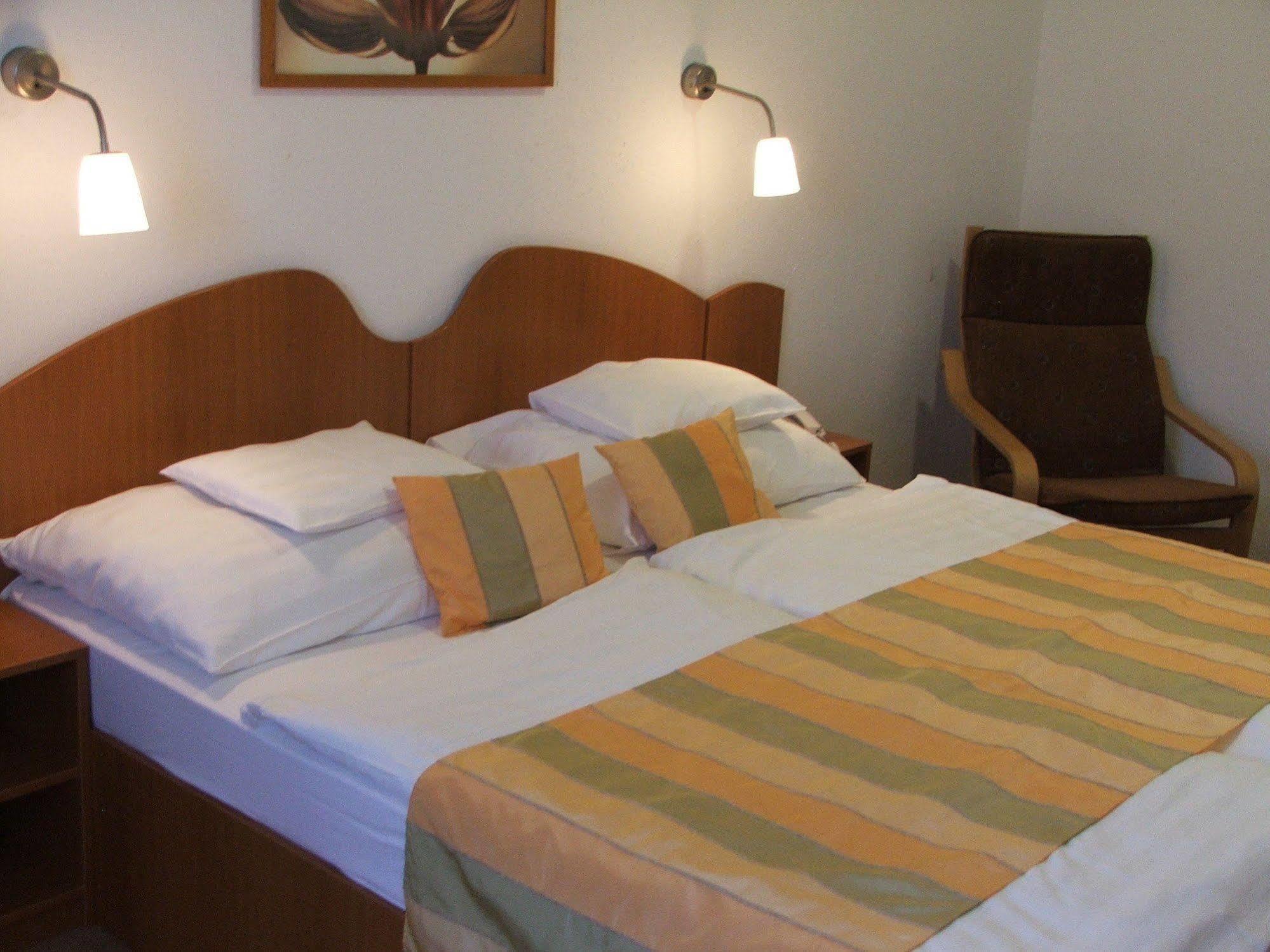 Siesta Club Apartman Harkány Dış mekan fotoğraf