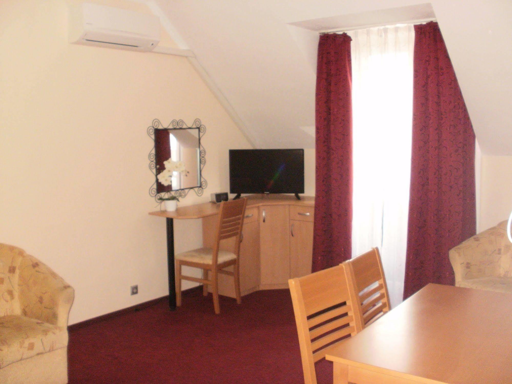 Siesta Club Apartman Harkány Dış mekan fotoğraf